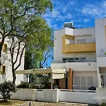 Blife Joanya Private Apartment